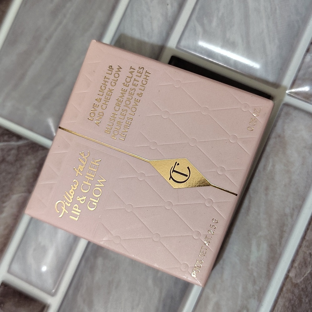 Charlotte Tilbury Pillow Talk Lip & Cheek Glow In Colour Of Dreams 2.5g  NWT - Picture 2 of 9